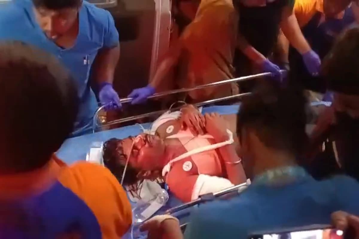 Shuvendu Adhikari’s PA Shot: BJP नेता के PA समेत दो गोलीबद्ध, वाइबैसिटी नर्सिंगहोम में भर्ती, हालत गंभीर, BJP के जीते हुए प्रत्याशी मौके पर पहुँचे