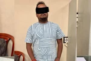 कोलकाता में अवैध हथियारों के साथ युवक गिरफ्तार, इलाके में फैली सनसनी