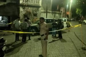 नागपुर के महल इलाके में देर रात फायरिंग से हड़कंप, CCTV में कैद हुए 6 आरोपी