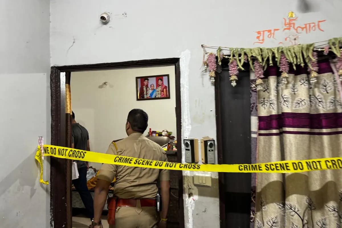 नागपुर: पत्नी पर चाकू से हमला कर रहा था युवक, मौके पर पहुंची पुलिस ने बचायी महिला की जान