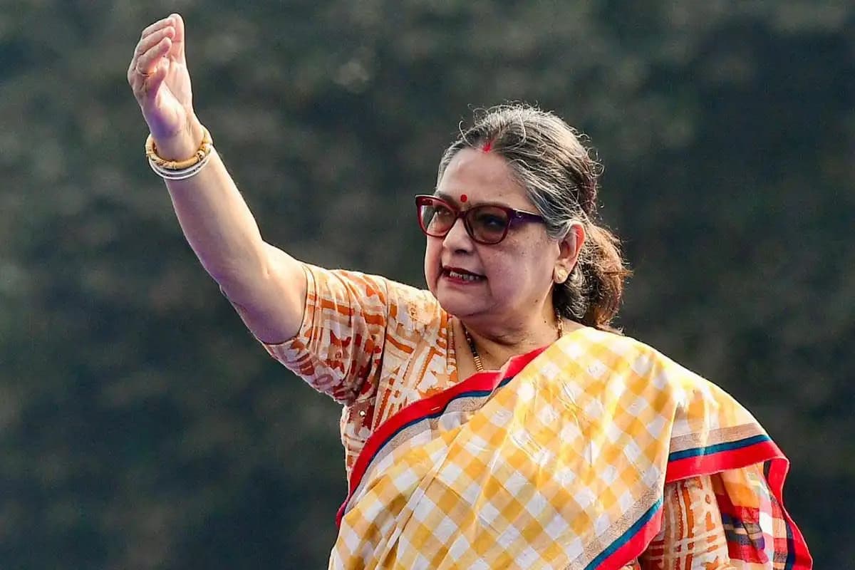 TMC में बढ़ी अंदरूनी कलह! सांसद काकोली घोष दस्तीदार ने संगठन के सभी पदों से दिया इस्तीफा