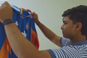वैभव सूर्यवंशी को मिली टीम इंडिया की जर्सी, बोले- बैट उठाने के दिन से यही सपना था