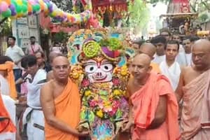 Kolkata ISKCON Rath Yatra: कोलकाता में शुरू हुई इस्कॉन की रथ यात्रा, भगवान जगन्नाथ के दर्शन के लिए उमड़े हजारों भक्त