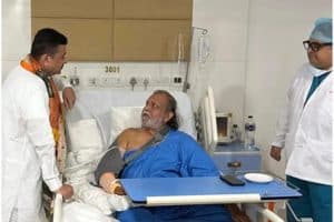 Mithun Chakraborty Health Update: मिथुन चक्रवर्ती कोलकाता के अस्पताल में भर्ती। जानें उनकी सर्जरी, हेल्थ अपडेट और भाजपा नेता शुभेंदु अधिकारी की मुलाकात से जुड़ी पूरी खबर।