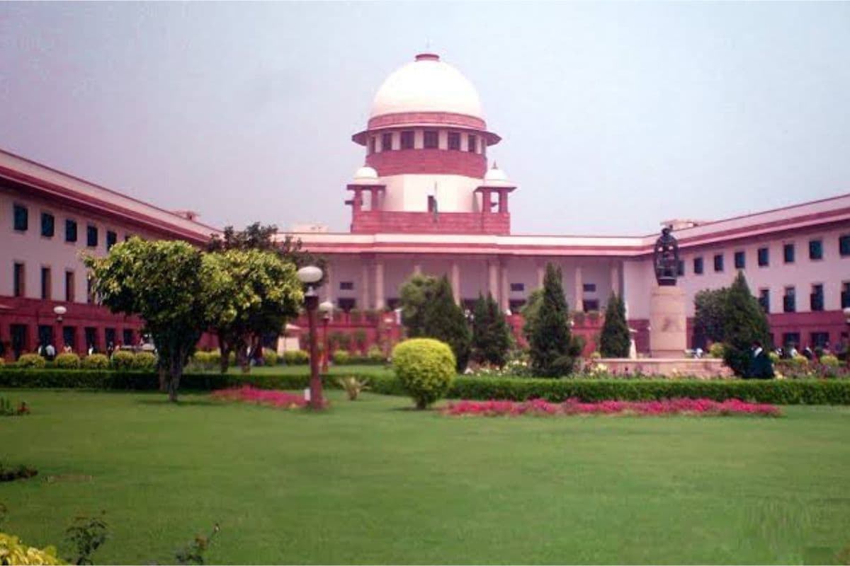 SSC Case Update: अगली सुनवाई तक सुरक्षित रहेंगी 26,000 शिक्षकों की नौकरियां