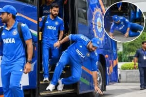 Rohit Sharma Slips From Team Bus: बस से उतरते समय फिसले रोहित शर्मा, सोशल मीडिया पर वीडियो तेजी से वायरल