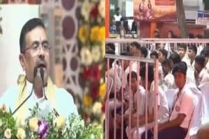 West Bengal Sarathi scheme cycle distribution: पश्चिम बंगाल में सबूज साथी योजना का नाम बदलकर सारथी किया गया। मुख्यमंत्री शुभेंदु अधिकारी ने हावड़ा में छात्रों को बांटी साइकिल।