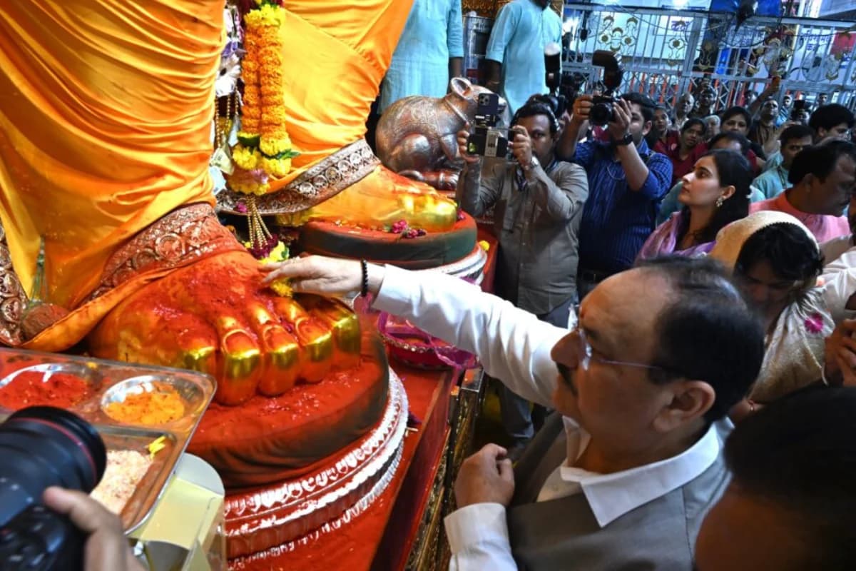 JP Nadda News: लालबागचा (Lalbaugcha) राजा के दर्शन के लिए पहुंचे जे.पी. नड्डा, मुख्यमंत्री समेत कई दिग्गज नेता रहे शामिल
