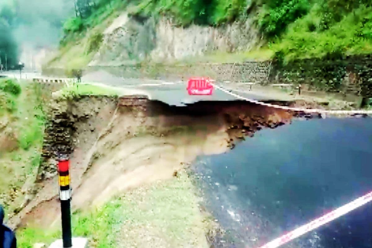 Uttarakhand Flood News: उत्तराखंड में प्रकृति का कहर, धराली गांव तबाह