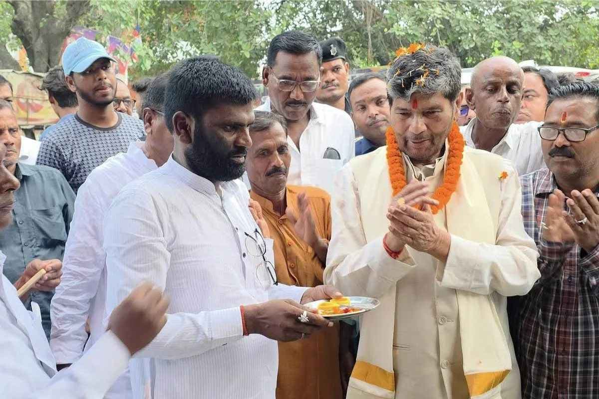 मुजफ्फरपुर की सभी सीटों पर उतरेगी पारस की पार्टी, तीसरा मोर्चा बनाने की तैयारी तेज