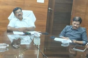 Ranchi: रांची के सीईओ ने मतदाता सूची पुनरीक्षण और घाटशिला उपचुनाव की तैयारियों की समीक्षा की Ranchi CEO Reviews Voter List Revision and Ghatshila By-election Preparations