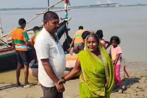 Ganga Snaan Lapta Kishori