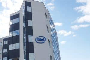 Intel Profit Report 2025 – इंटेल ने दर्ज किया मुनाफा, अमेरिकी निवेश से शेयर में उछाल