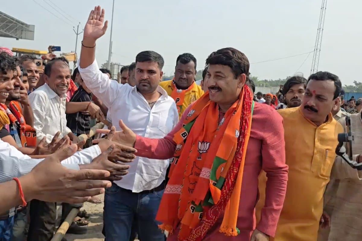 Manoj Tiwari: मनोज तिवारी का गोपालगंज में रोड शो, छठी मईया से मांगी बिहार में एनडीए की जीत की दुआ