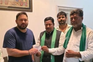 JDU Leader Altaf Alam Raju Joins RJD – चुनाव से पहले जेडीयू को बड़ा झटका, सारण में बदले समीकरण