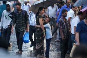 Mumbai Rains – आईएमडी ने अगले 48 घंटों में शहर में रुक-रुक कर बारिश होने का अनुमान जताया है | Mumbai Weather Update