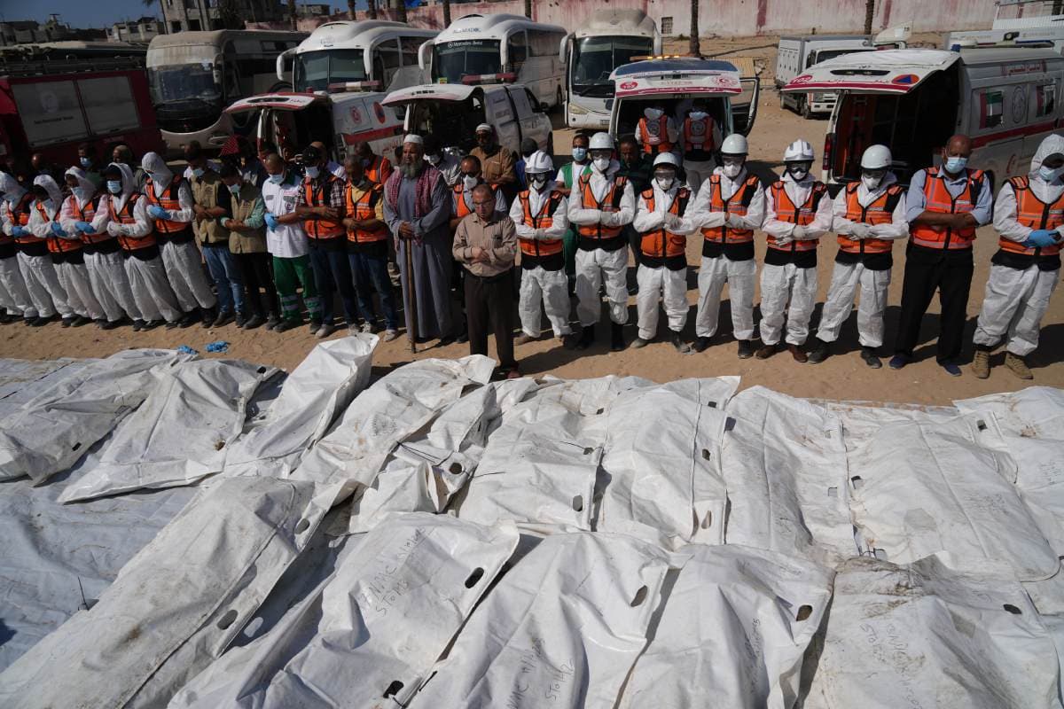 Gaza: इज़राइल ने गाज़ा को लौटाए 30 फ़िलिस्तीनी शव, अस्थायी संघर्षविराम के बीच बढ़ी कूटनीतिक हलचल