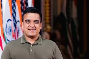 Gujarat Ministers Incharge: गुजरात सरकार ने 34 जिलों के लिए प्रभारी मंत्री नियुक्त किए