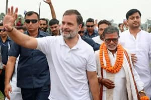 Bihar Election 2025 Updates: राहुल गांधी का NDA पर बड़ा हमला, पीएम मोदी ने कांग्रेस-RJD पर साधा निशाना