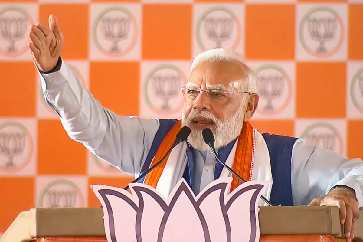 PM Modi in Patna: बिहार में दिखा मोदी मैजिक, पटना की सड़कों पर उमड़ा जनसैलाब, पीएम मोदी का रोड शो बना ऐतिहासिक