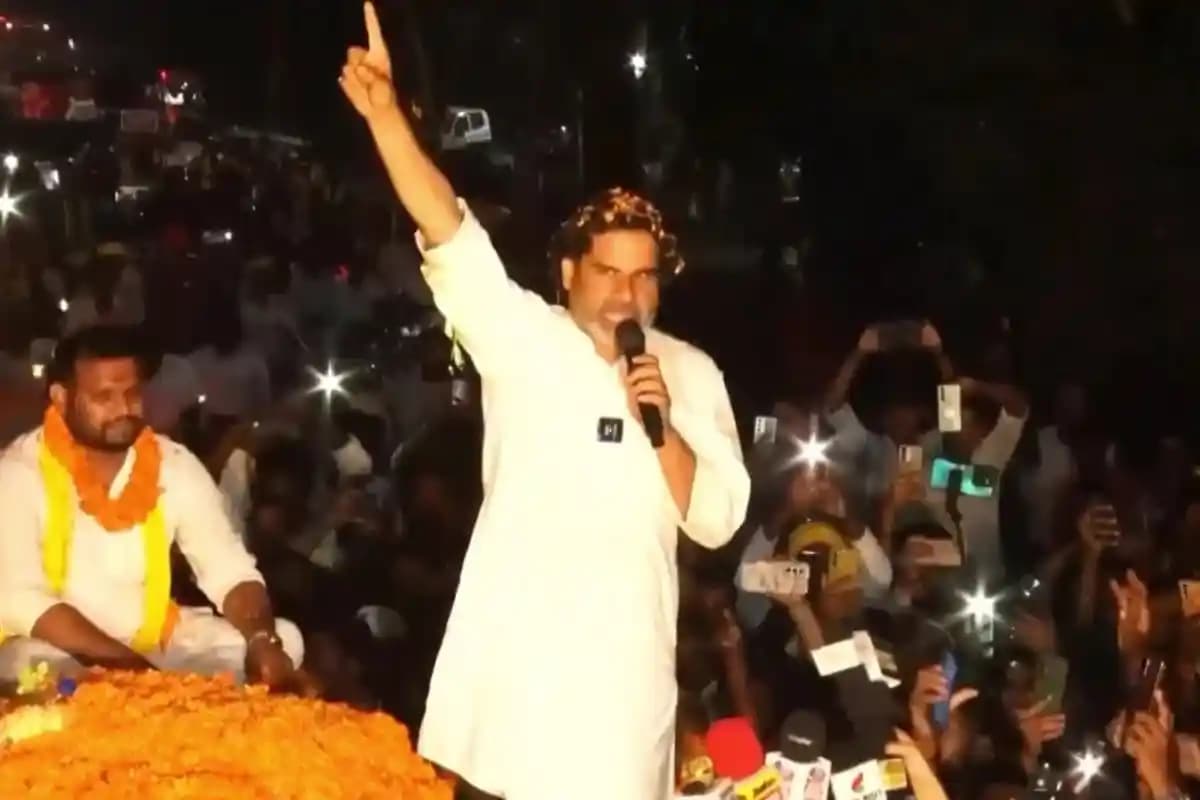 Munger Politics: मुंगेर की राजनीति में भूचाल, जन सुराज प्रत्याशी संजय सिंह ने थामा भाजपा का दामन, चुनावी समीकरण बदले