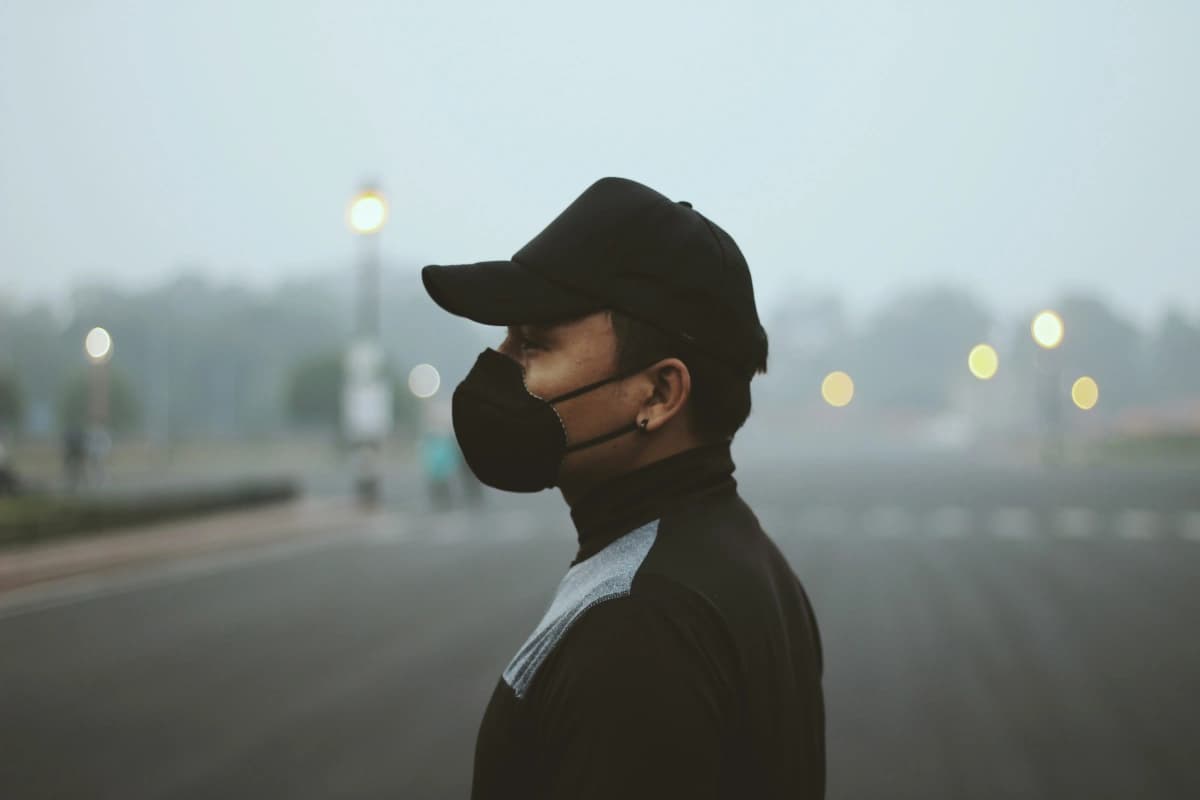 Delhi Air Pollution: दिल्ली में प्रदूषण पर वर्षों से असफल जंग, सरकारें बदलीं, लेकिन हवा नहीं बदली