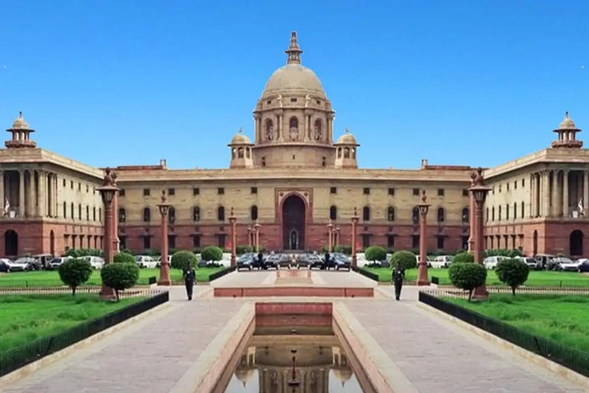 CJI Shoe Attack: मुख्य न्यायाधीश पर जूता फेंकने की घटना न्यायपालिका की गरिमा पर आघात, दिल्ली उच्च न्यायालय