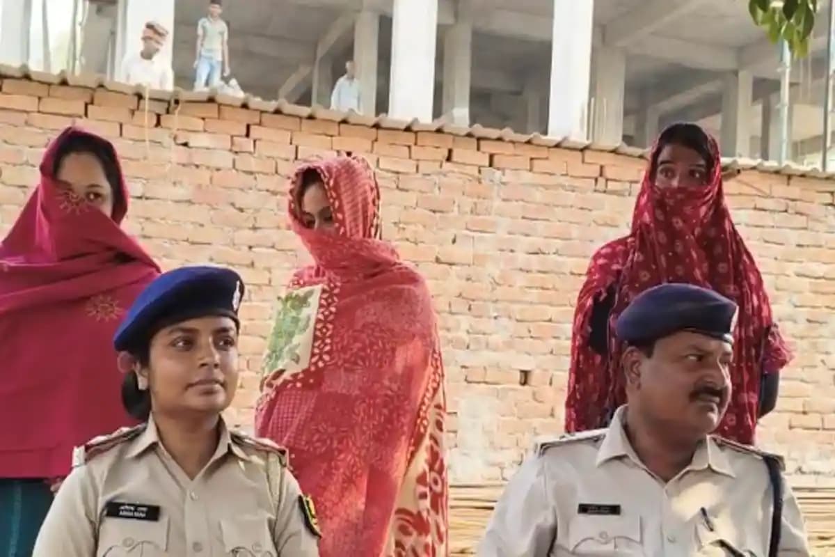 Mission Mukti Foundation: गोपालगंज में मिशन मुक्ति फाउंडेशन और पुलिस की संयुक्त कार्रवाई से आठ नाबालिग लड़कियाँ मुक्त, तीन संचालक गिरफ्तार