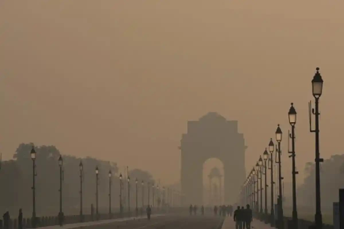 Delhi Pollution: गंभीर स्तर पर पहुंचा प्रदूषण, ग्रेप-3 लागू, इन चीजों पर लगी पाबंदी