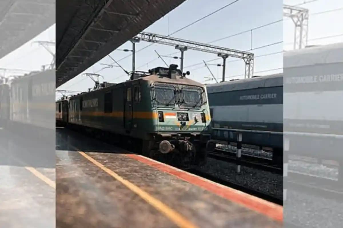 नई दिल्ली-हावड़ा स्पेशल ट्रेन का परिचालन ठप, यात्रियों में भारी कठिनाइयाँ