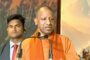 CM Yogi Adityanath: आज योगी सरकार की बड़ी समीक्षा बैठक