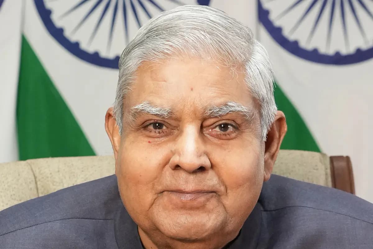 जगदीप धनखड़ का कर्तव्यबोध: मंच से दिया दृढ़ संदेश, तालियों से गूंजा परिसर