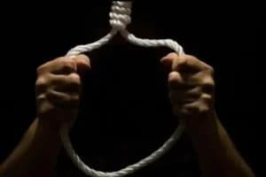 Delhi Crime: पान मसाला कारोबारी की बहू ने लगाई फांसी, सुसाइड नोट में लिखा था प्यार नहीं भरोसा नहीं