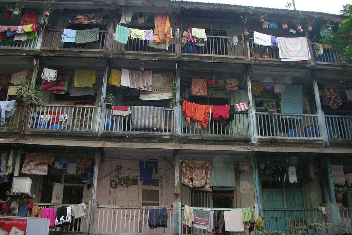मुंबई में जर्जर एस-आर-ए भवनों के पुनर्विकास के लिए नई नीति तैयार