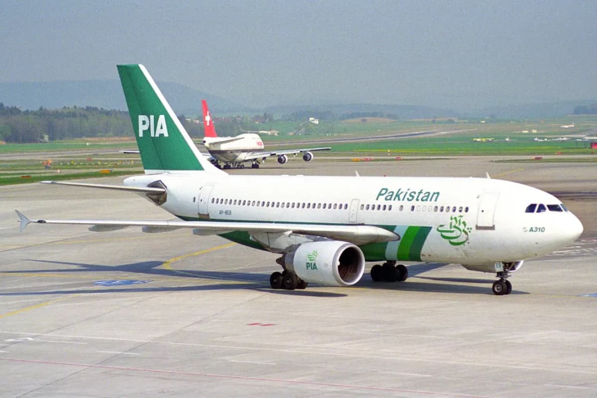 कर्ज में डूबा पाकिस्तान, बेचनी पड़ी राष्ट्रीय एयरलाइंस PIA, जानिए कितने में हुआ सौदा