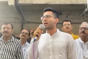 Election Commission Voter List Controversy: अभिषेक बनर्जी और भाजपा के बीच तीखी बहस