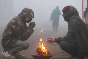 7 January Weather: देशभर में कड़ाके की ठंड, शीतलहर और घने कोहरे से जनजीवन प्रभावित
