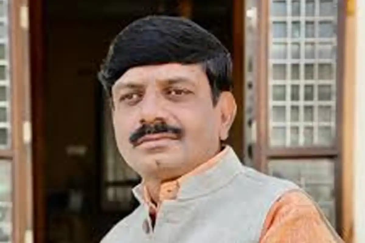 महाराष्ट्र में भाजपा प्रत्याशी भुषण शिगणे पर जानलेवा हमला, कांग्रेस कार्यकर्ताओं पर आरोप