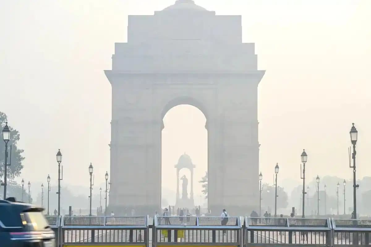 दिल्ली और एनसीआर में मौसम का बड़ा बदलाव, 23 जनवरी को बारिश के साथ तेज हवाओं का येलो अलर्ट जारी