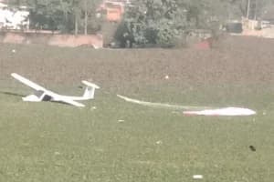 प्रयागराज में क्रैश हुआ वायुसेना का ट्रेनिंग विमान