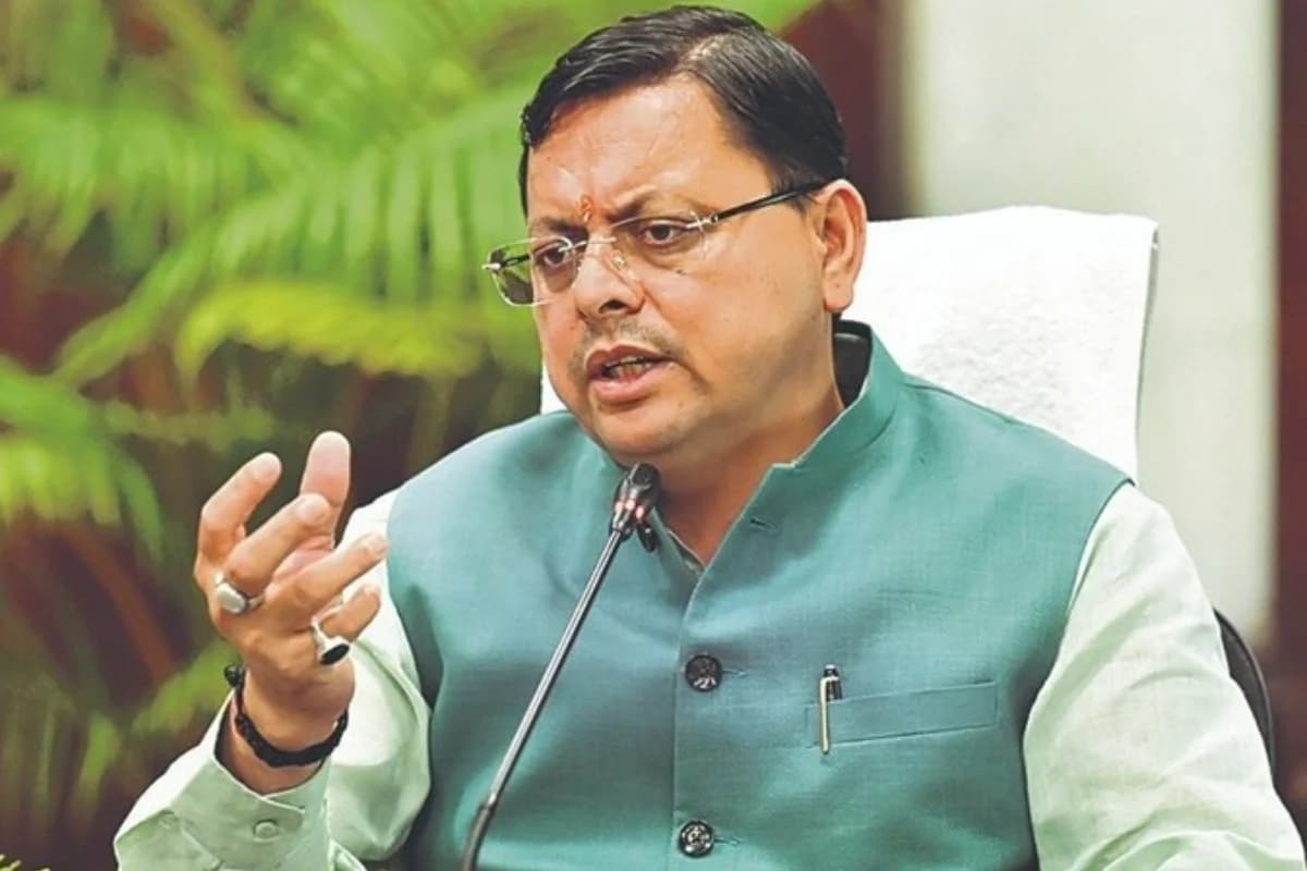 होमगार्ड वर्दी घोटाले पर सीएम का बड़ा एक्शन, निदेशक अमिताभ श्रीवास्तव निलंबित
