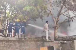 Hyderabad Fire Incident: नामपल्ली फर्नीचर दुकान में लगी भीषण आग, दो घंटे बाद काबू
