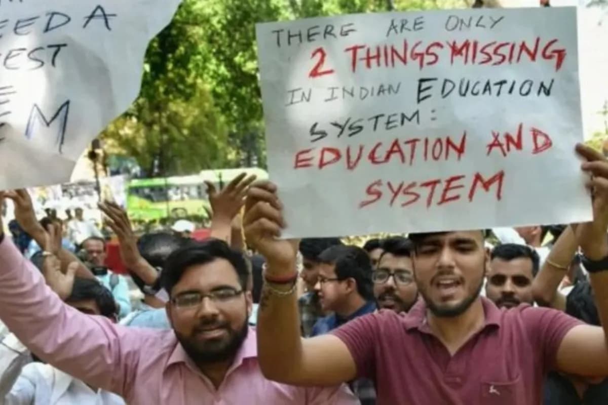 UGC Rules 2026: यूजीसी के इक्विटी नियमों पर बवाल, दिल्ली में प्रदर्शन