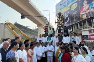 Vikas Thakre Nagpur: सत्य और अहिंसा के विचारों से दूर जाना देश के लिए घातक