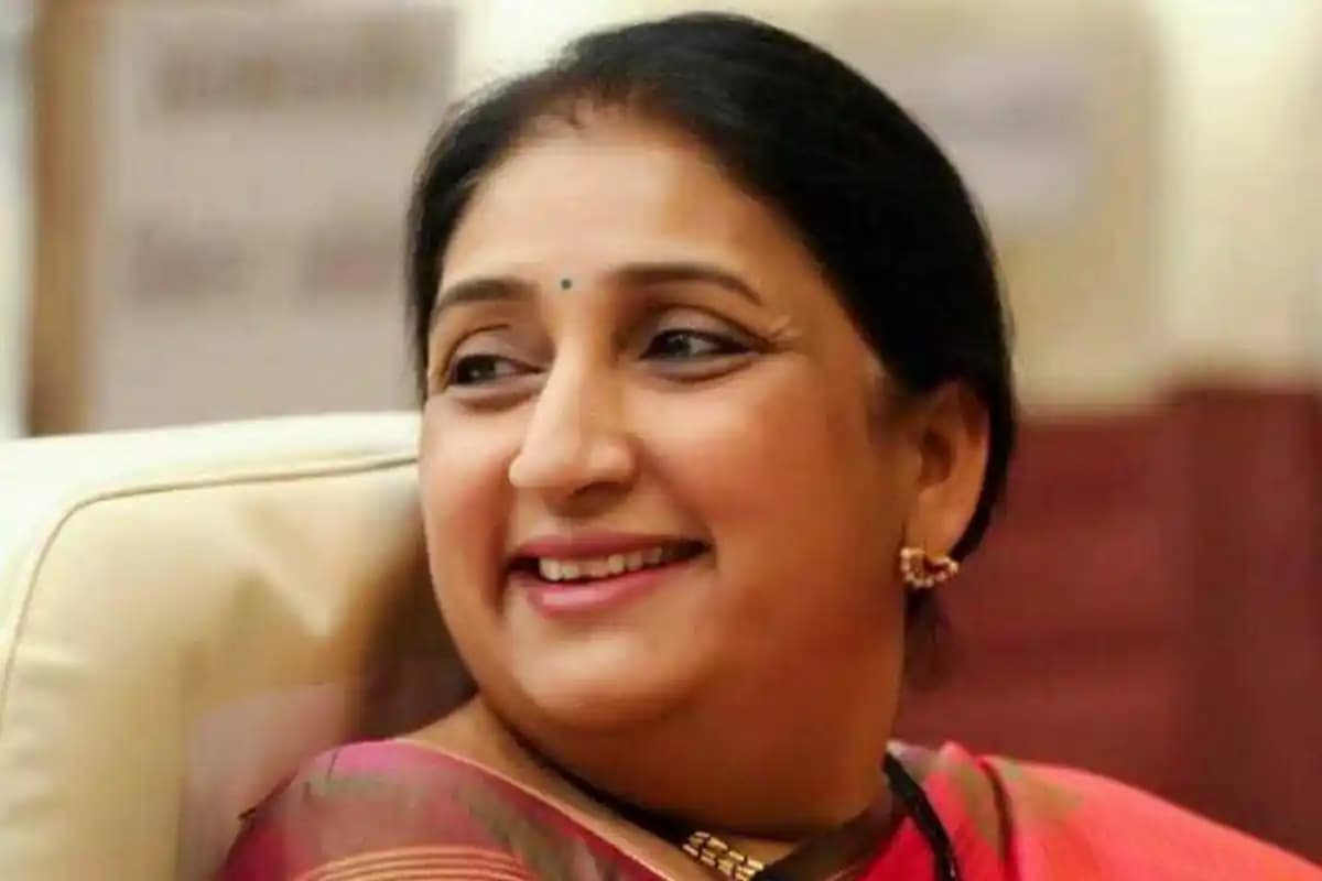 अजित पवार के बाद सुनेत्रा पवार के हाथों में NCP की कमान! राष्ट्रीय अध्यक्ष बनने की चर्चाएं तेज