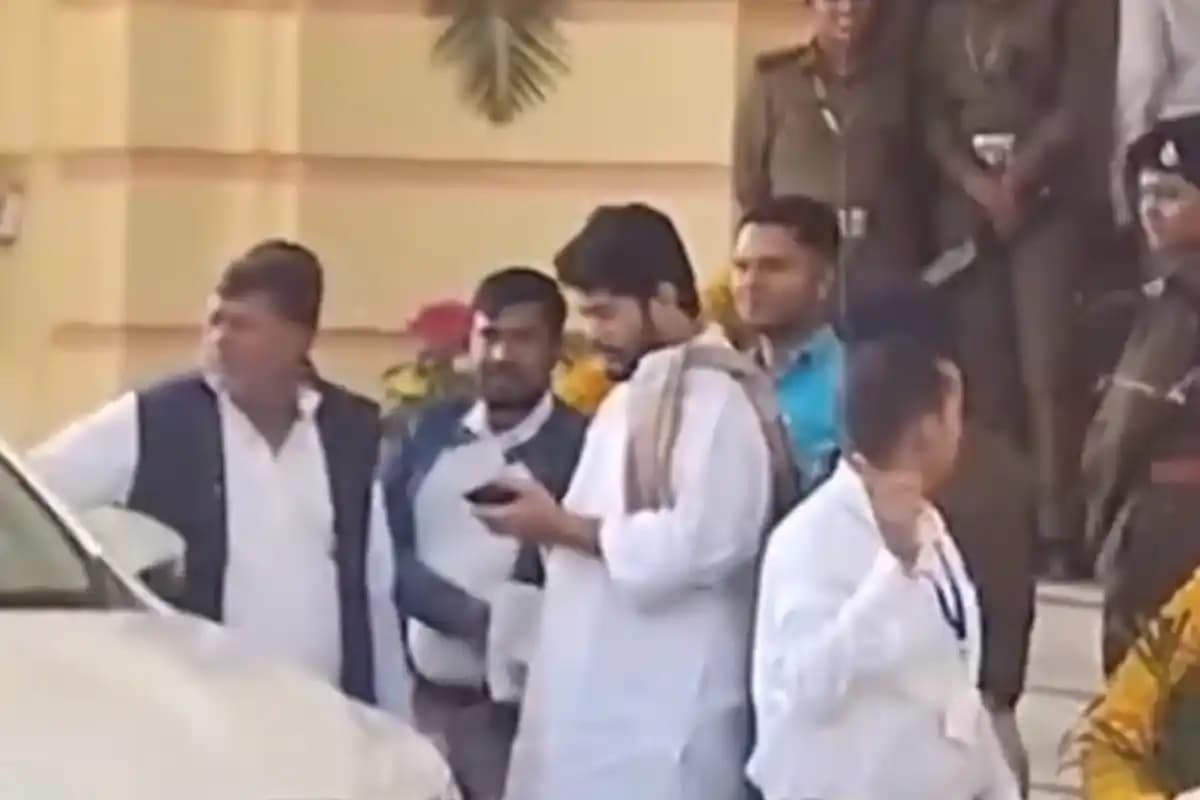 रघुनाथपुर विधायक ओसामा साहब की चुप्पी पर सवाल: जनता को जवाब कब मिलेगा