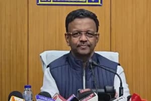 Kolkata Municipal Budget 2026-27: कोलकाता नगर निगम का बजट पेश, 111 करोड़ का घाटा