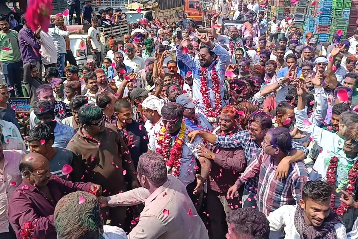 Nagpur: सब्जी मंडी में जय किसान व्यापारी वेलफेयर एसोसिएशन की जीत, APMC ने हड़ताल खत्म करने की मांग की | Photos
