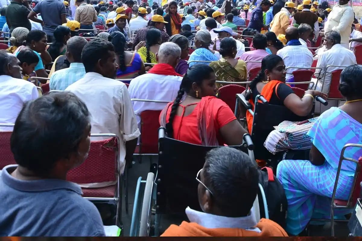 पश्चिम बंगाल में दिव्यांग भत्ता बढ़ाने की मांग को लेकर कोलकाता में विरोध प्रदर्शन