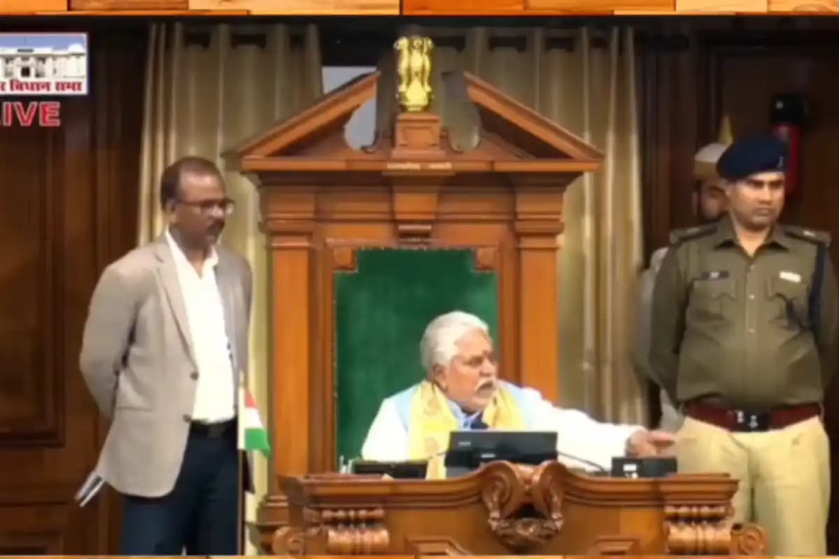 बिहार विधानसभा: मंगल पांडे के तीखे बोल से सदन में हंगामा, विपक्षी नेता आलोक मेहता समेत सभी छोड़ गए सदन